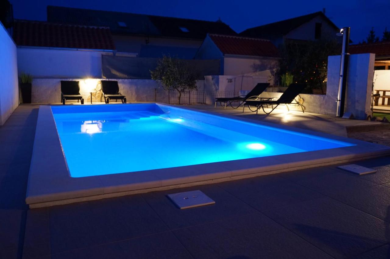 Cypress Tree Holiday Apartments Privlaka  Bagian luar foto