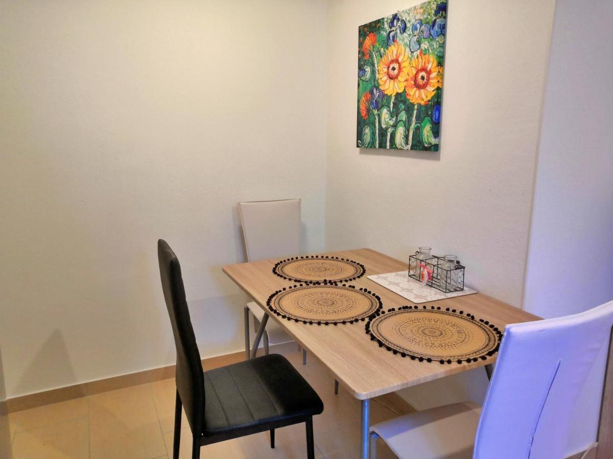 Cypress Tree Holiday Apartments Privlaka  Bagian luar foto