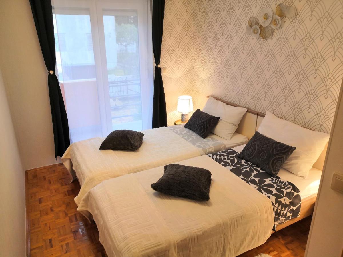 Cypress Tree Holiday Apartments Privlaka  Bagian luar foto