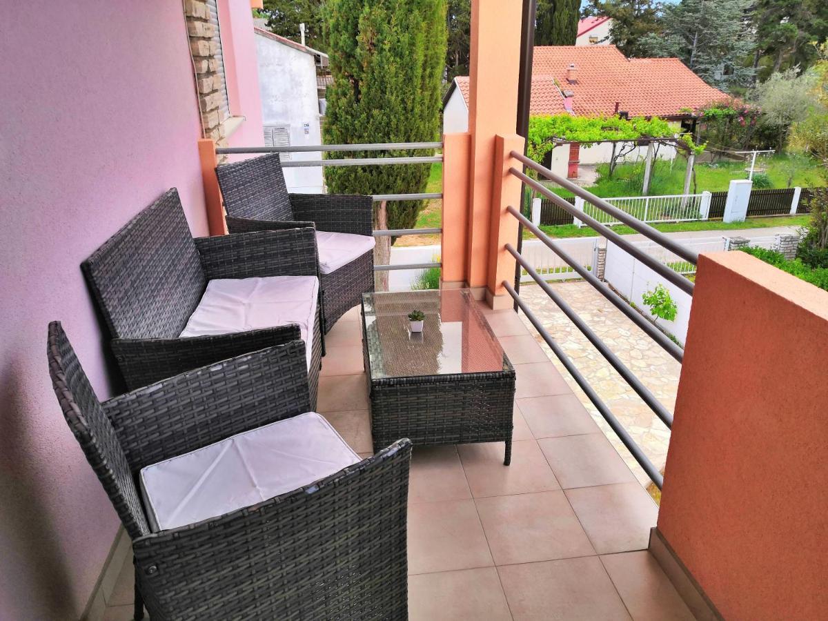 Cypress Tree Holiday Apartments Privlaka  Bagian luar foto
