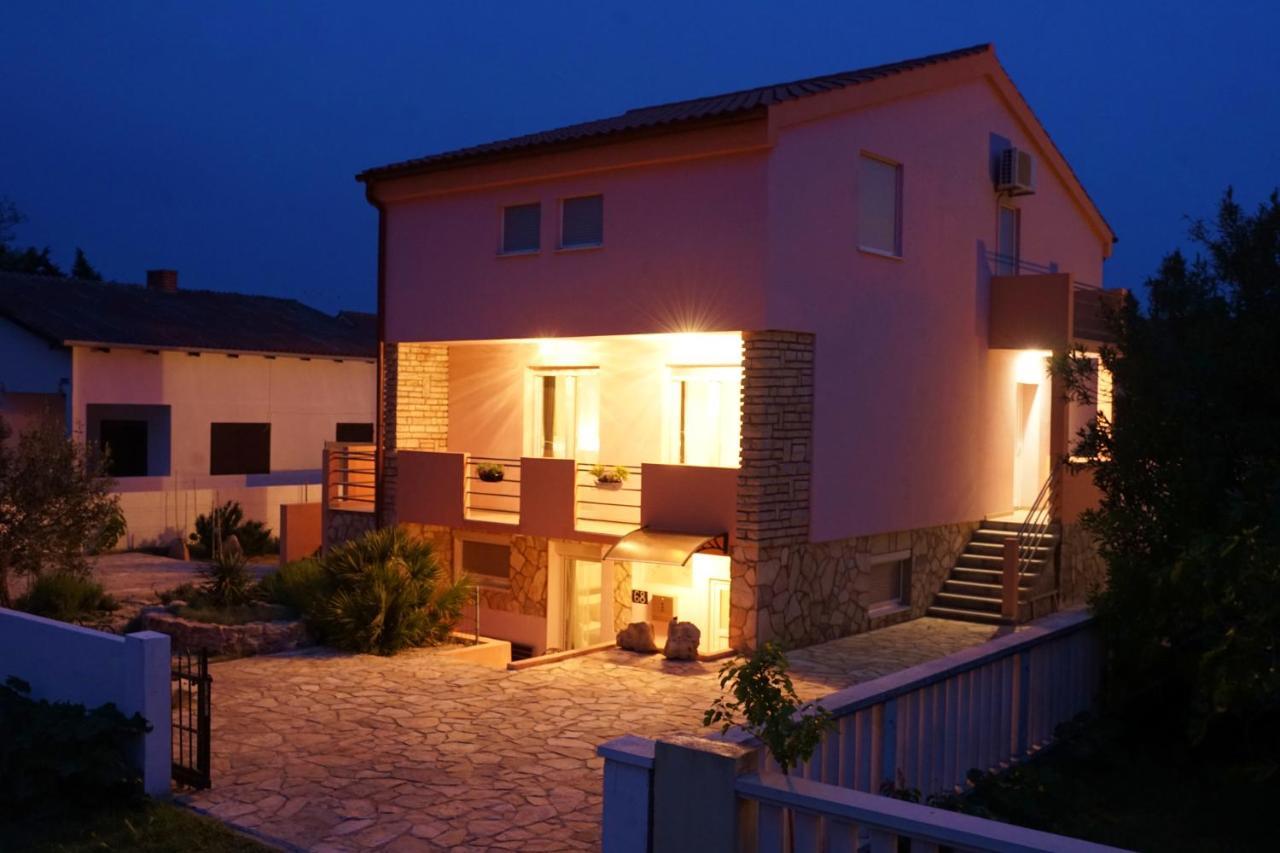 Cypress Tree Holiday Apartments Privlaka  Bagian luar foto