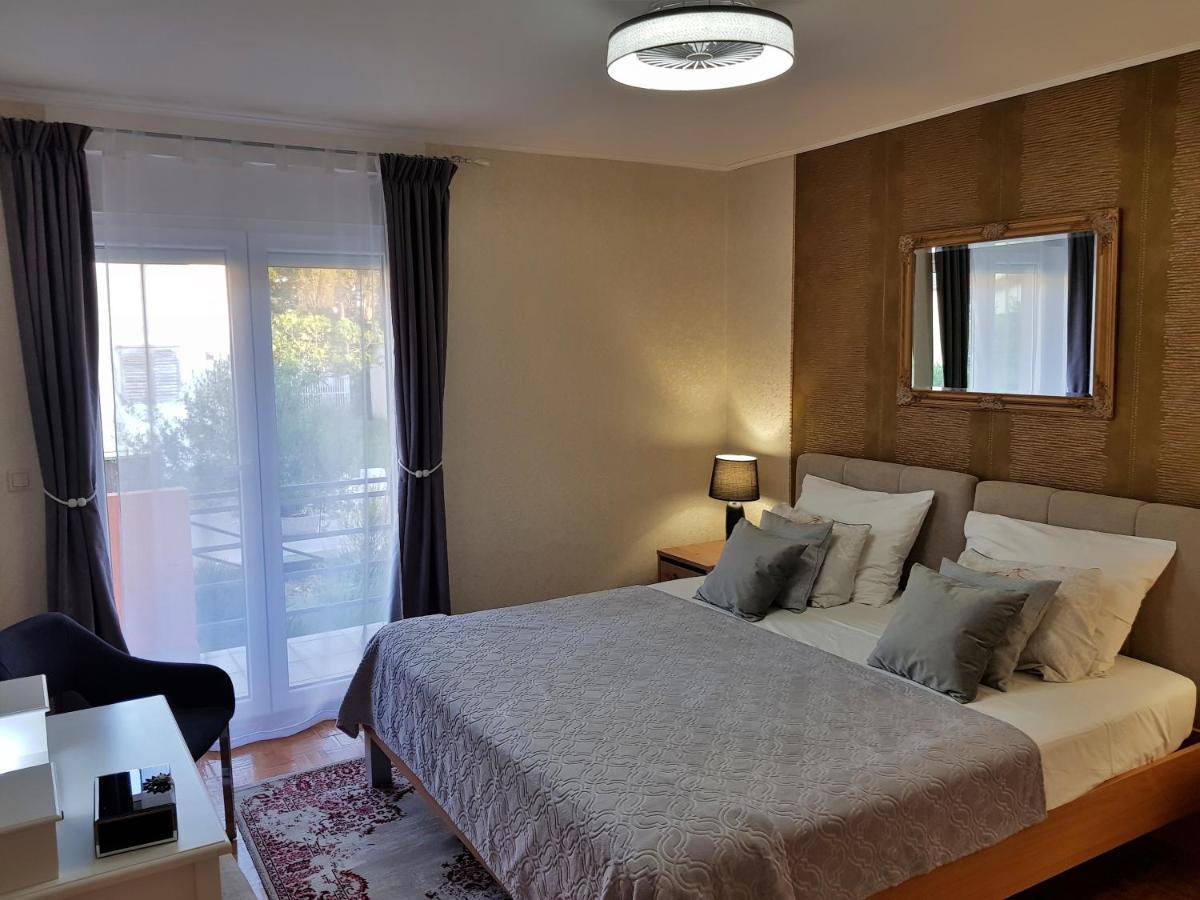 Cypress Tree Holiday Apartments Privlaka  Bagian luar foto