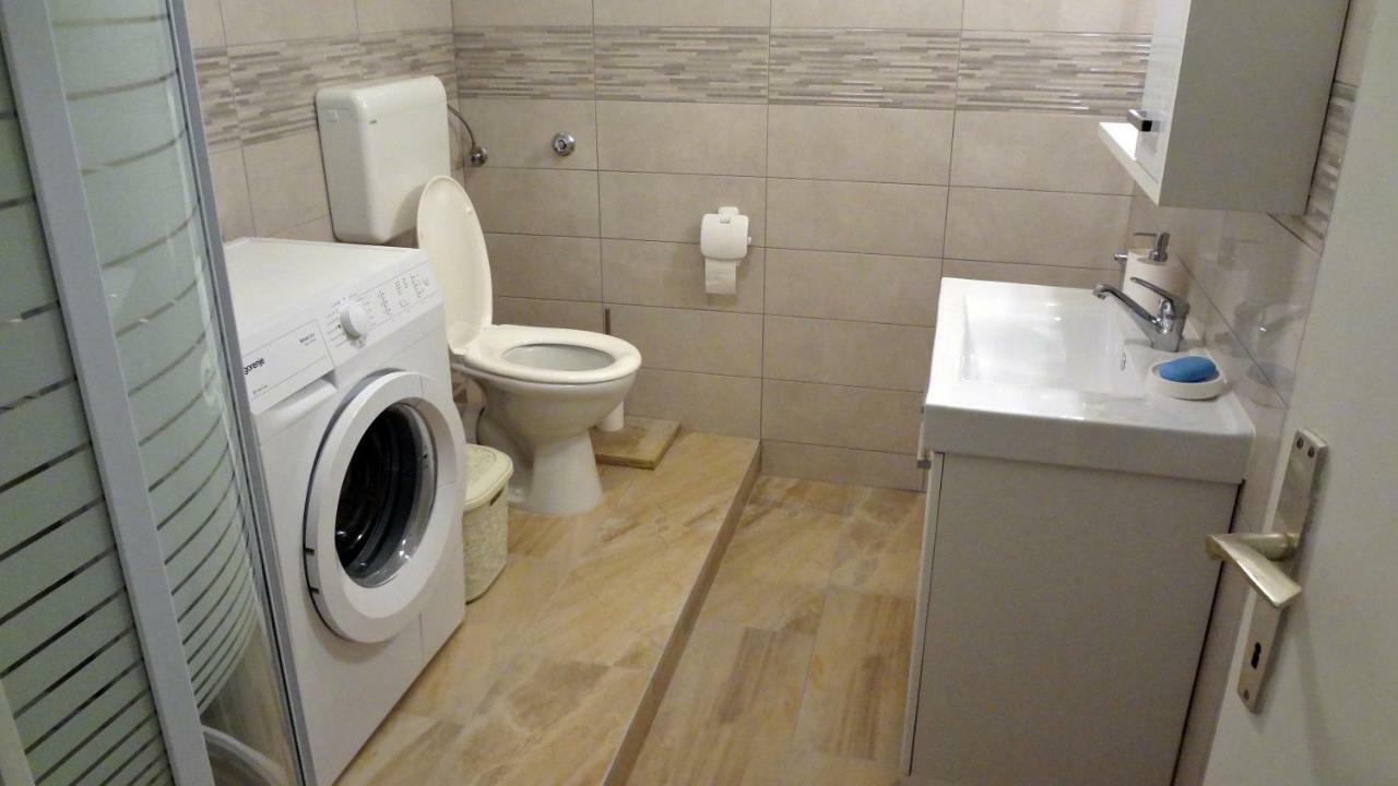 Cypress Tree Holiday Apartments Privlaka  Bagian luar foto